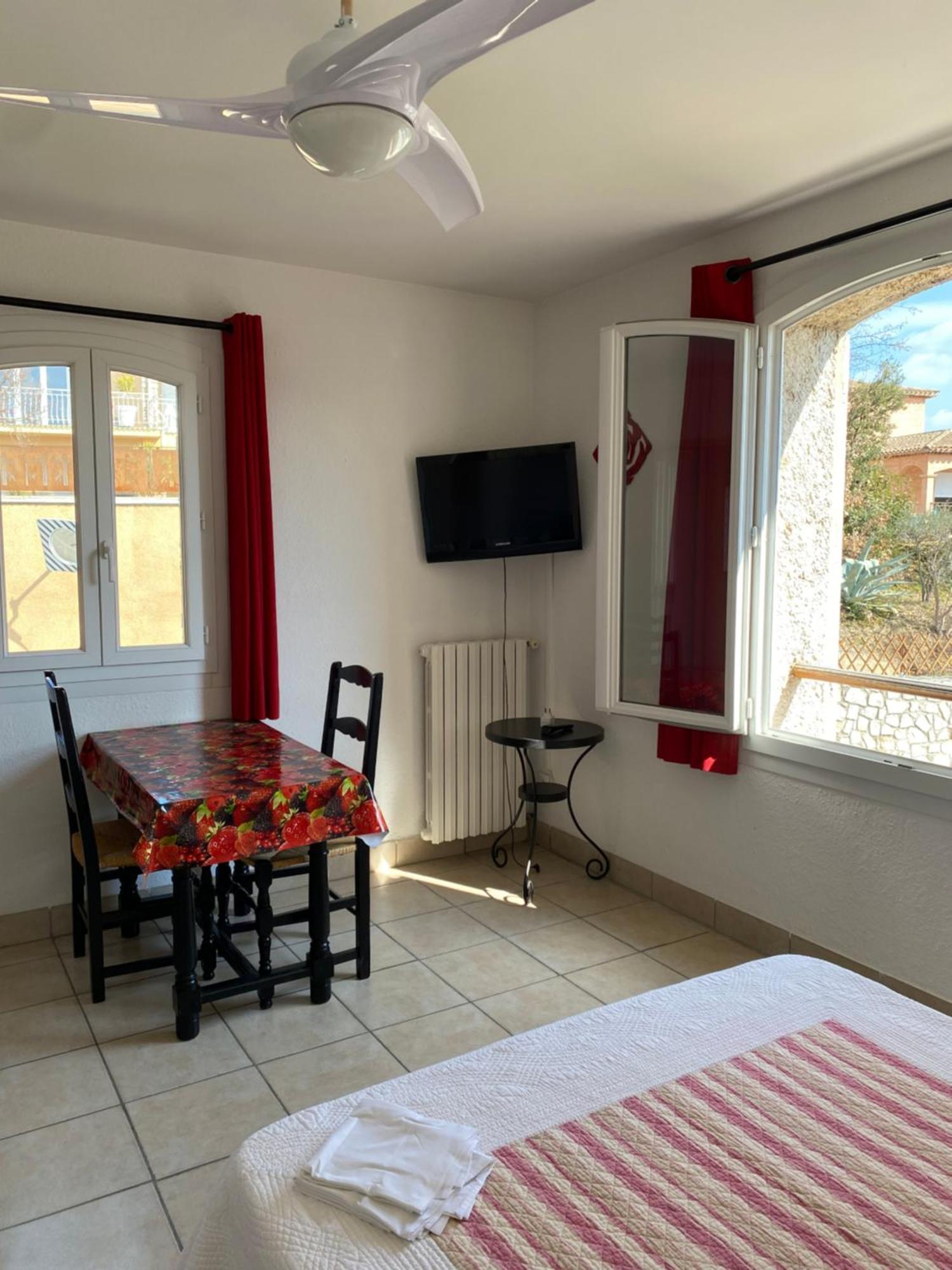Le Mas De L'Orangerie 3 Etoiles Greoux-les-Bains Ngoại thất bức ảnh